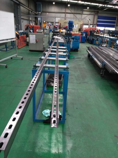 Formación solar automática del rollo del puntal del nuevo del diseño de Mitsubishi control del PLC hecha a máquina en China